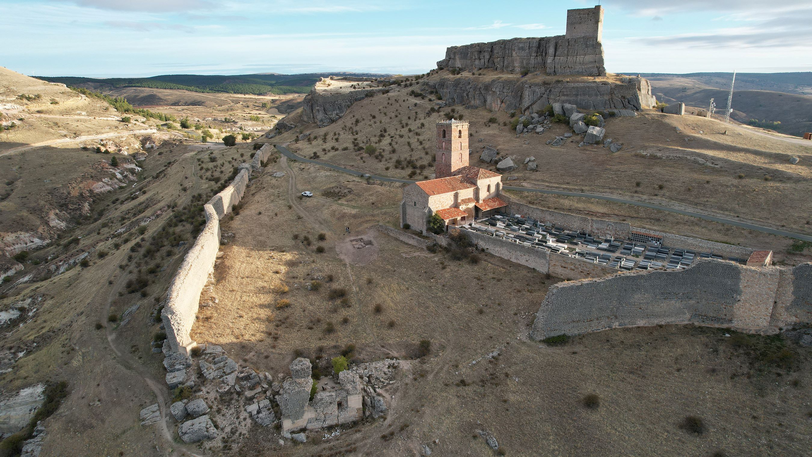 Vista panorámica del sondeo 2000 en la zona de la iglesia de Santa María del Rey