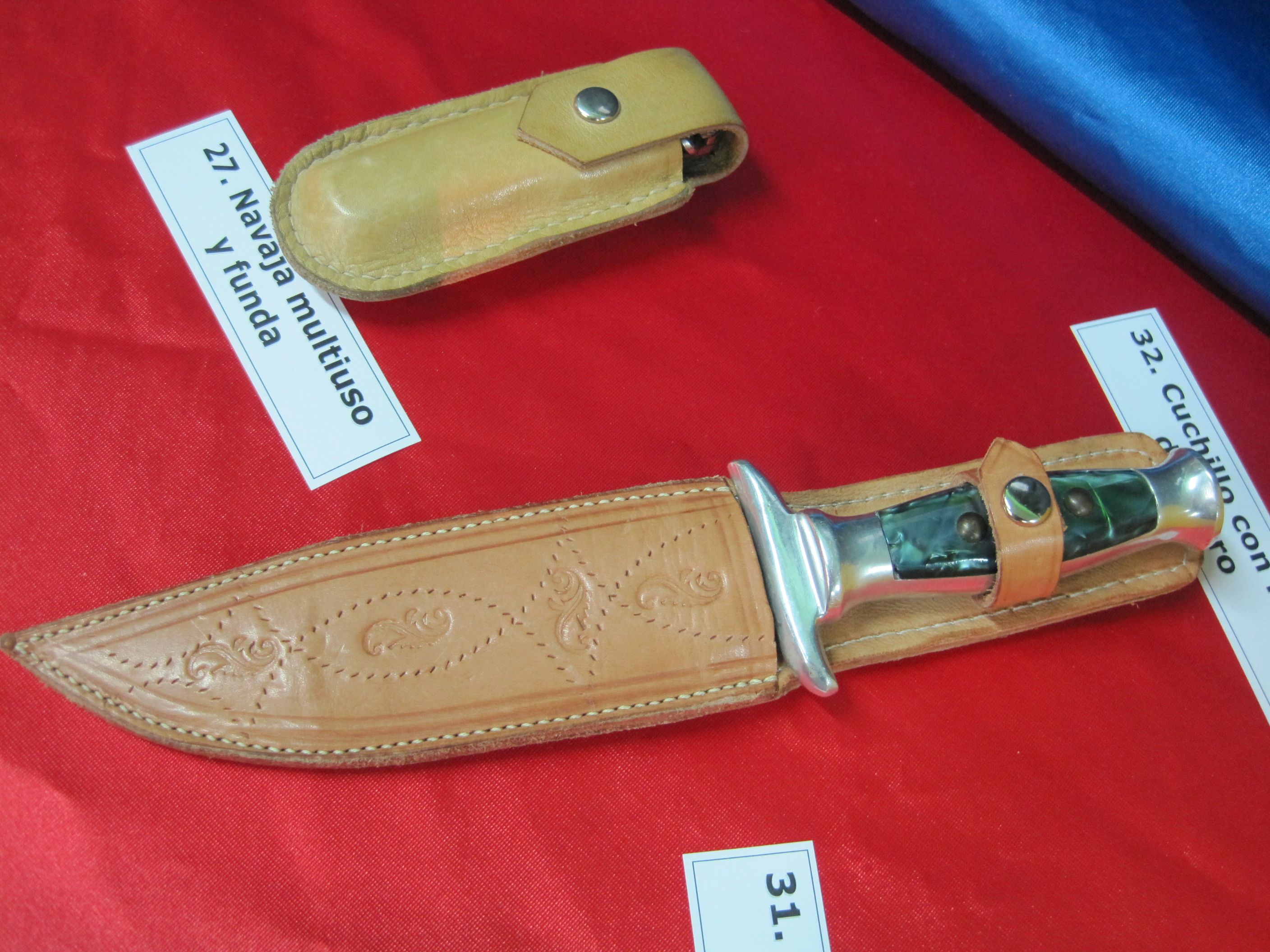 Funda de cuero cuchillo monte