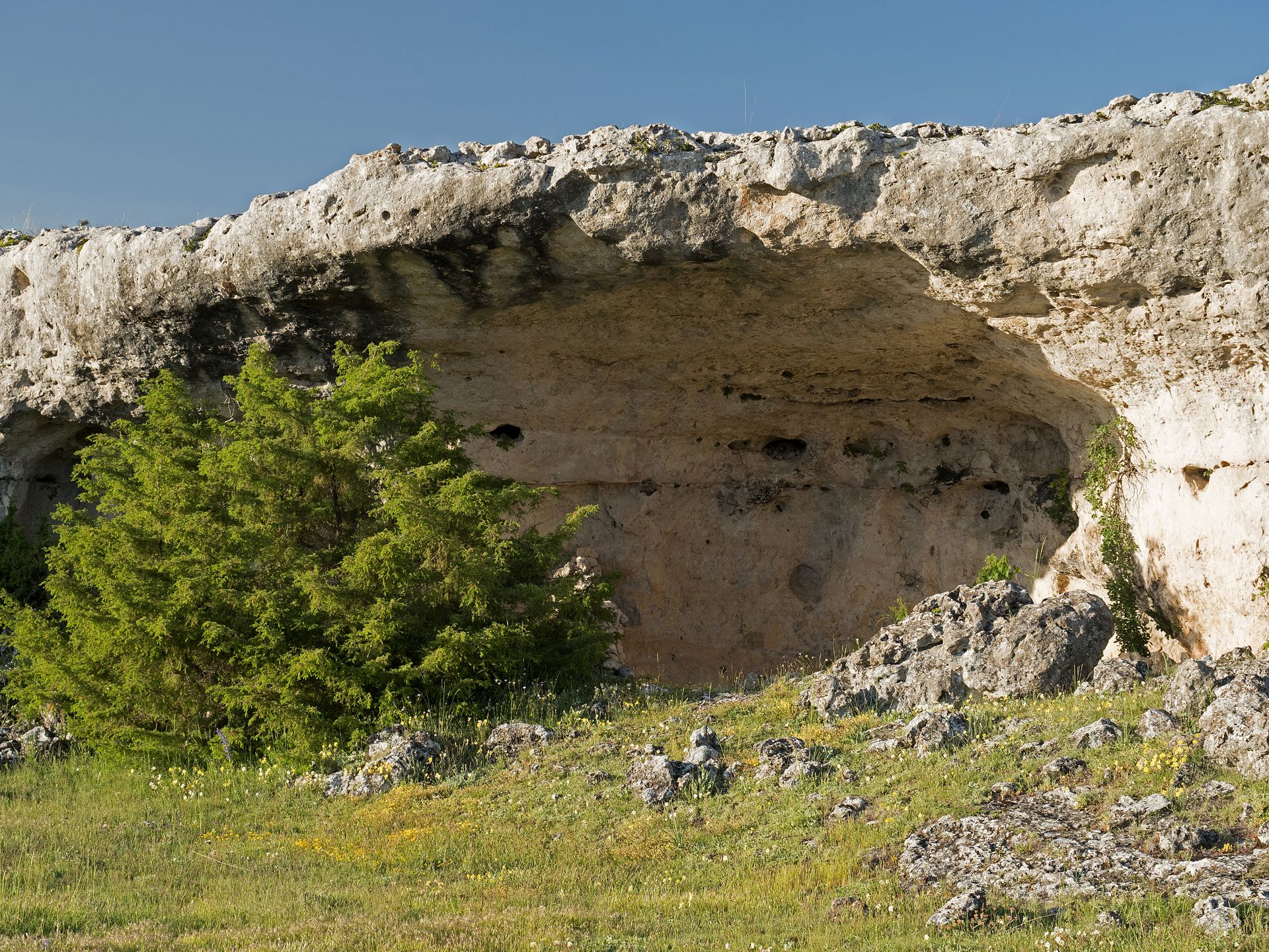 Abrigo del Cerro de Santiago
