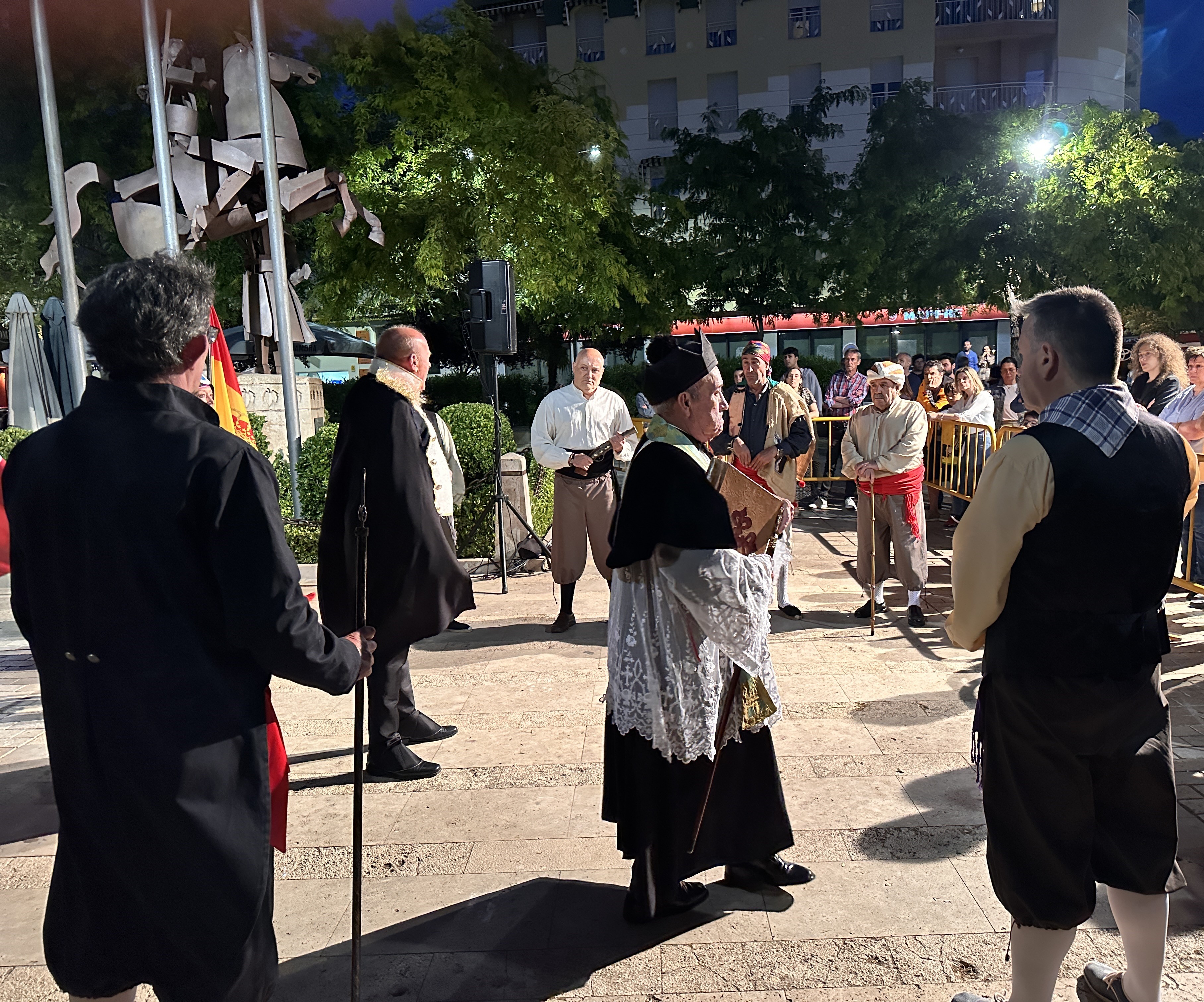 : Escena de La Junta de Defensa. Relato recreado de la Mancha en 1808. Foto cedida por Antonio Pascual Izquierdo del Grupo Artístico-Literario El Trascacho