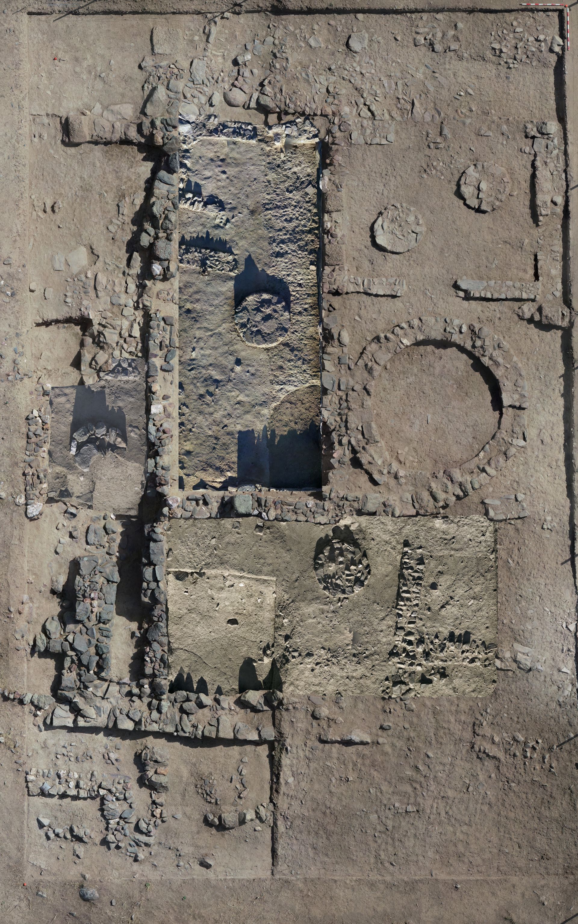 B: Ortofotografía del área 4 (J.A. Ruiz Sabina). 