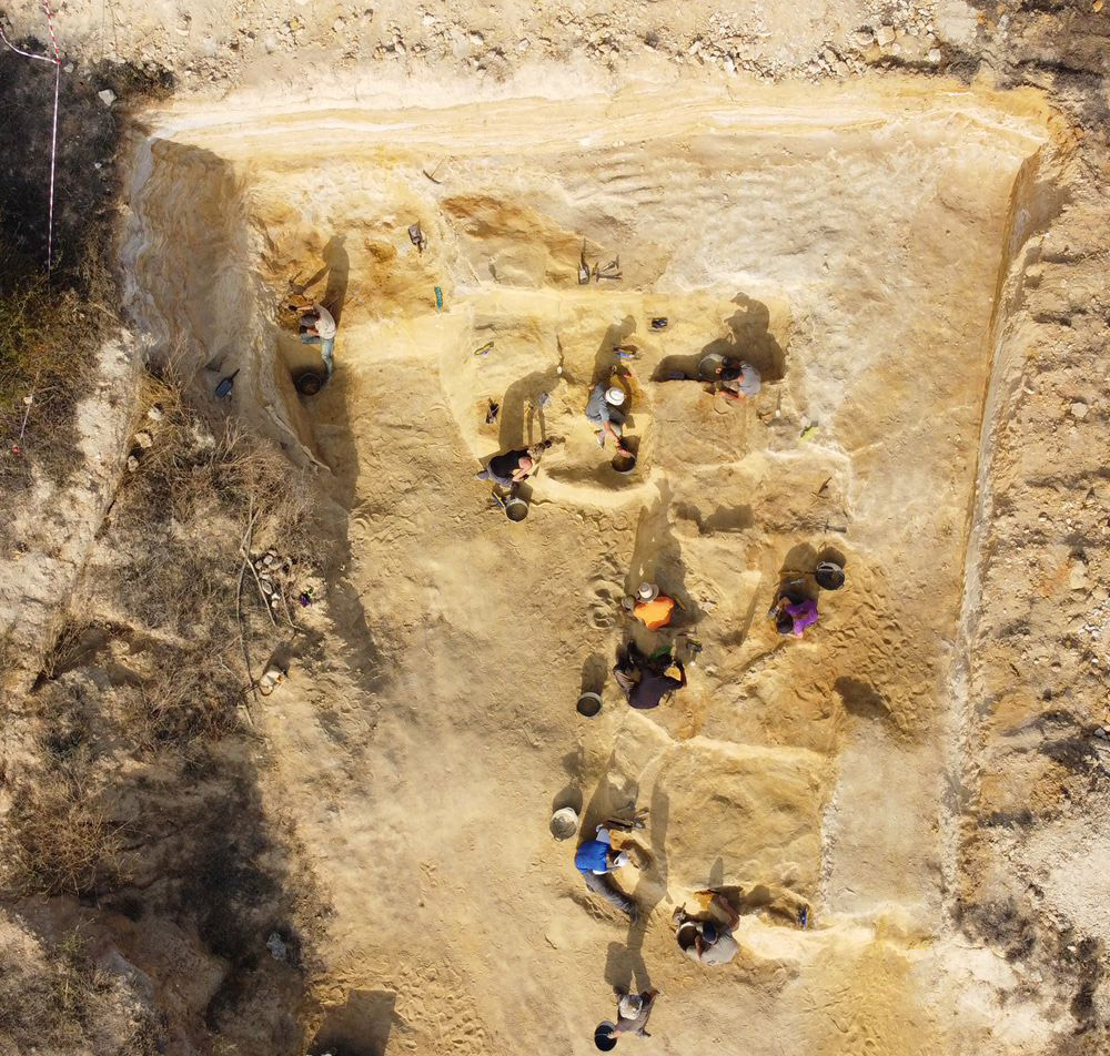 Vista aérea del yacimiento paleontológico de Algora (Guadalajara), durante su excavación.