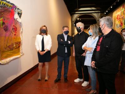 El Gobierno regional retoma la agenda de grandes exposiciones con la inauguración de la muestra ‘Pintura’, de los artistas Jorge Galindo y Pedro Almodóvar