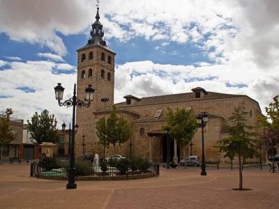 Iglesia de San Martín Obispo de Lillo