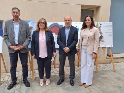 Más de 18.200 personas participan cada año en los clubes de lectura impulsados por el Gobierno regional en las bibliotecas públicas  