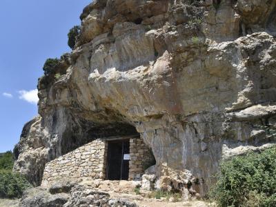 Cueva de los Casares