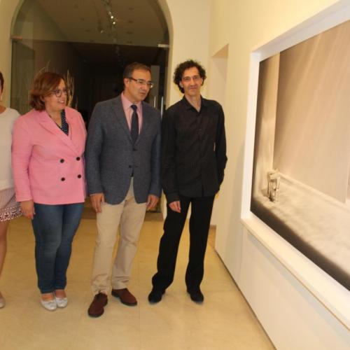 El Museo Convento de la Merced acogerá hasta el próximo 9 de septiembre la exposición ‘Sangrar Luz’, del artista toledano Nacho Llamas 