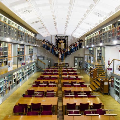La Biblioteca regional nombrará socios de honor a José Bono, al Museo del Ejército y a las Asociaciones de Libreros y Bibliotecarios de Castilla-La...