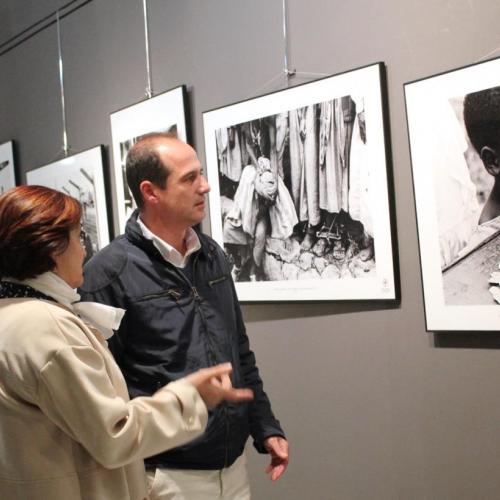 Exposición fotográfica ‘La humanidad en la guerra’