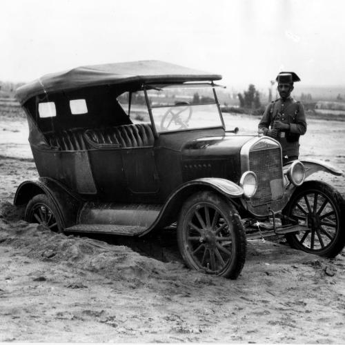 El Archivo Histórico Provincial de Toledo acoge hasta el 15 de julio la exposición ‘Sobre ruedas’, un recorrido a la historia de la automoción en la provincia 