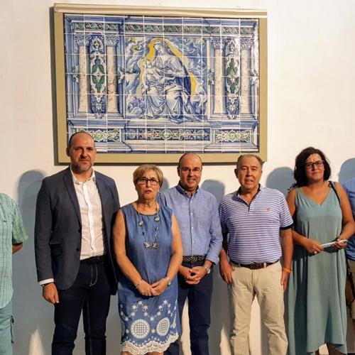 El panel de cerámica de Jan Floris vuelve a Oropesa completamente restaurado, tras haber formado parte de la exposición del Gobierno regional ‘aTempora Talavera’