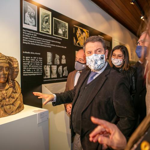 La Junta inaugurará el próximo año una exposición con piezas de cerámica de Talavera y Puente del Arzobispo conservadas en el Museo Nacional ‘González Martí’