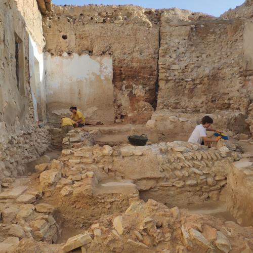 Las últimas excavaciones de la fortaleza de Isso, en Hellín (Albacete), evidencian que es un edificio andalusí de carácter estatal con torres hexagonales del siglo XII