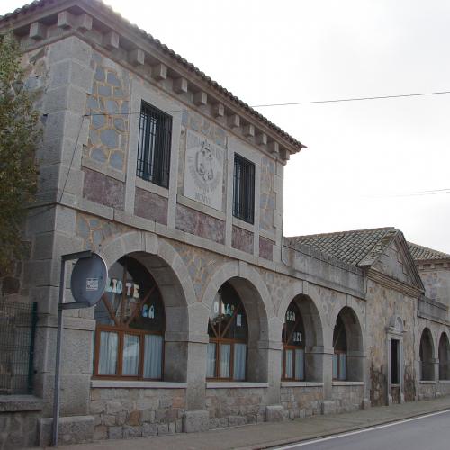 Descubre la historia de la joya arquitectónica del siglo XIX en Toledo: El Colegio Público de Nuestra Señora del Águila, Bien de Interés Patrimonial