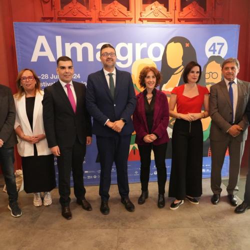 El Gobierno regional ejemplifica su compromiso con el Festival de Almagro financiado parte de la muestra y la obra ‘Ñaque o de piojos y actores’ 