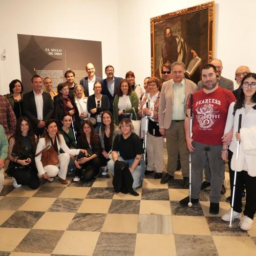 El Gobierno regional, la ONCE y el IES ‘Alfonso X’ colaboran en la mejora de la accesibilidad de la exposición ‘Tesoros. Museo de Santa Cruz’