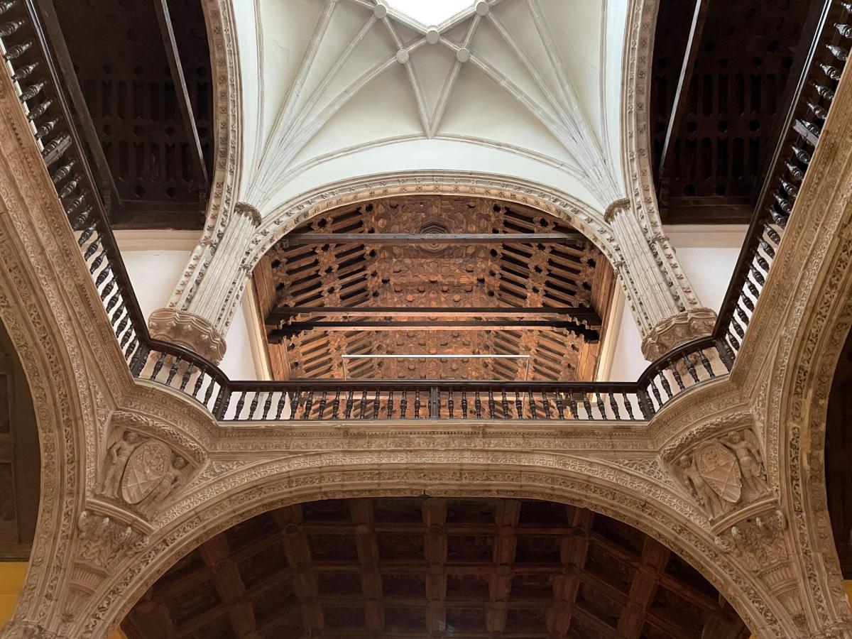 El edificio de Santa Cruz de Toledo a trav s de testimonios