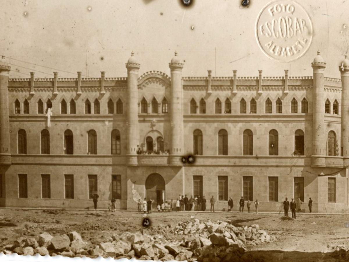 El tránsito militar y el alojamiento forzoso en la villa de Albacete